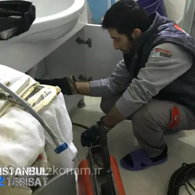 لوله بازکنی کلاک کرج 4 لوله بازکن کلاک شبانه روزی کار میکند