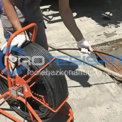لوله بازکن میدان حر